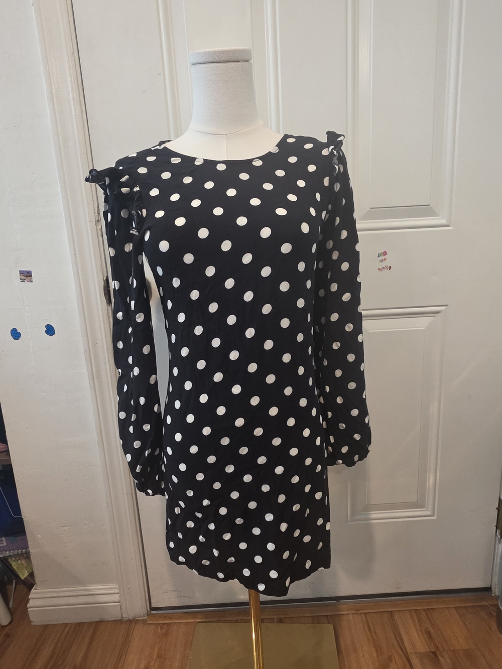 0Reformation Black and White Polka Dot Long-Sleeve Shift Dress